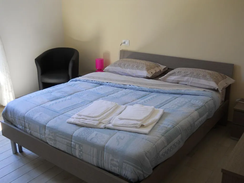 Casa Di Giulia Hotel San Lorenzo al Mare Appartamento